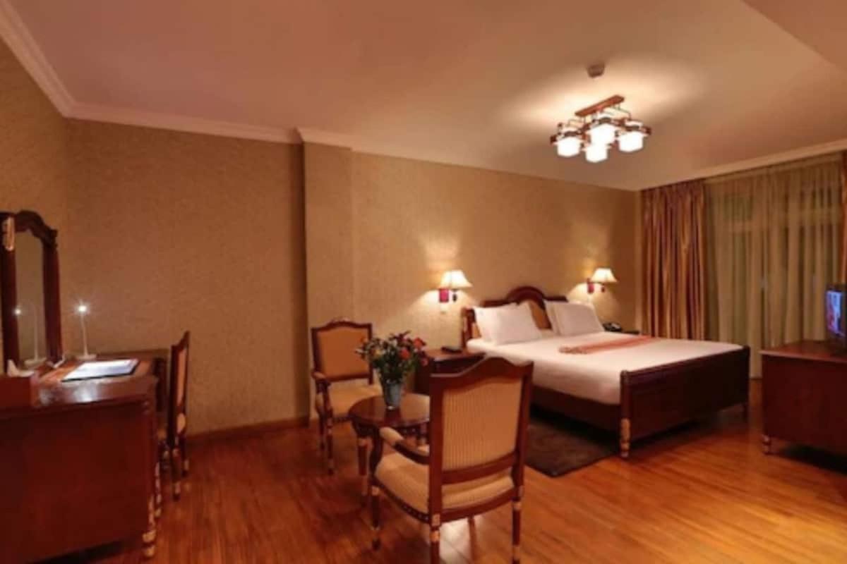 Abyssinia Renaissance Hotel แอดดิสอาบาบา ภายนอก รูปภาพ