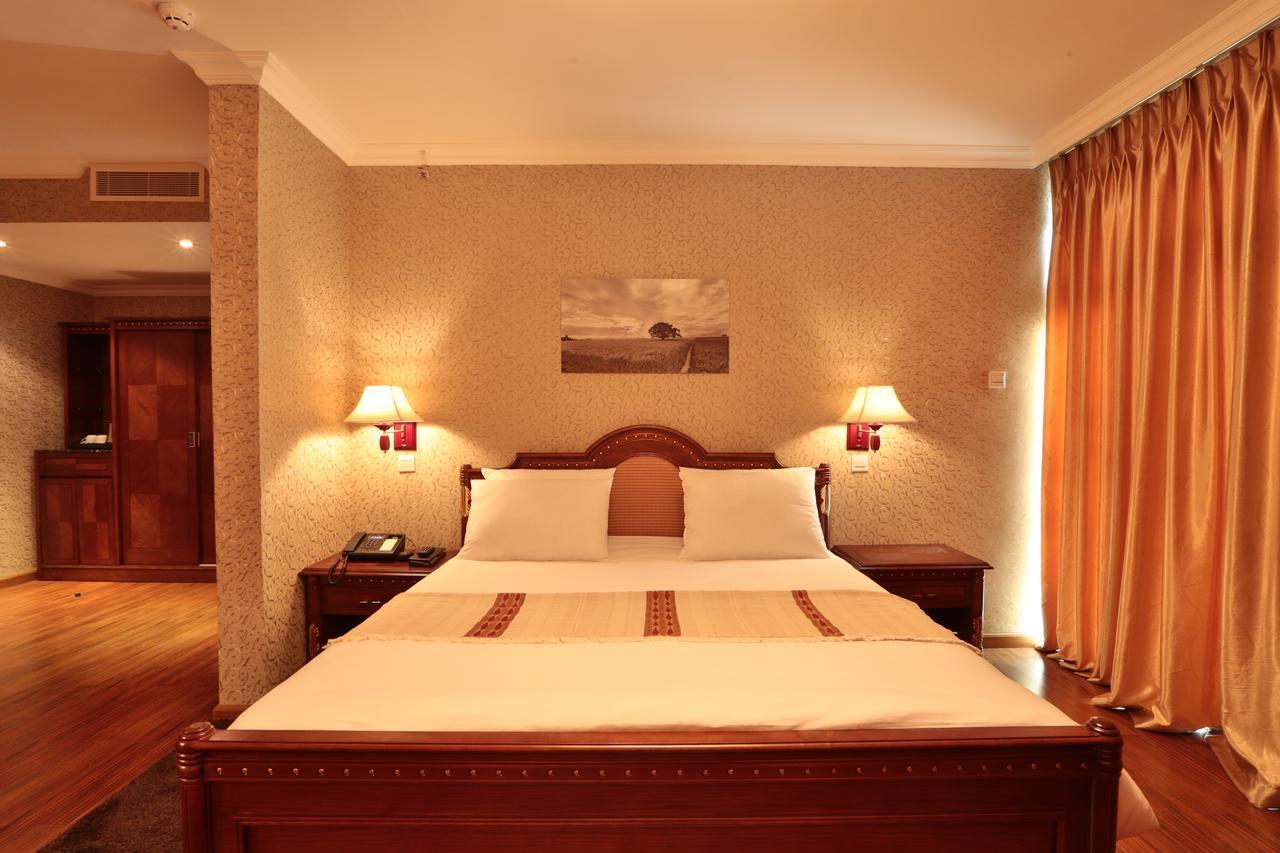 Abyssinia Renaissance Hotel แอดดิสอาบาบา ภายนอก รูปภาพ