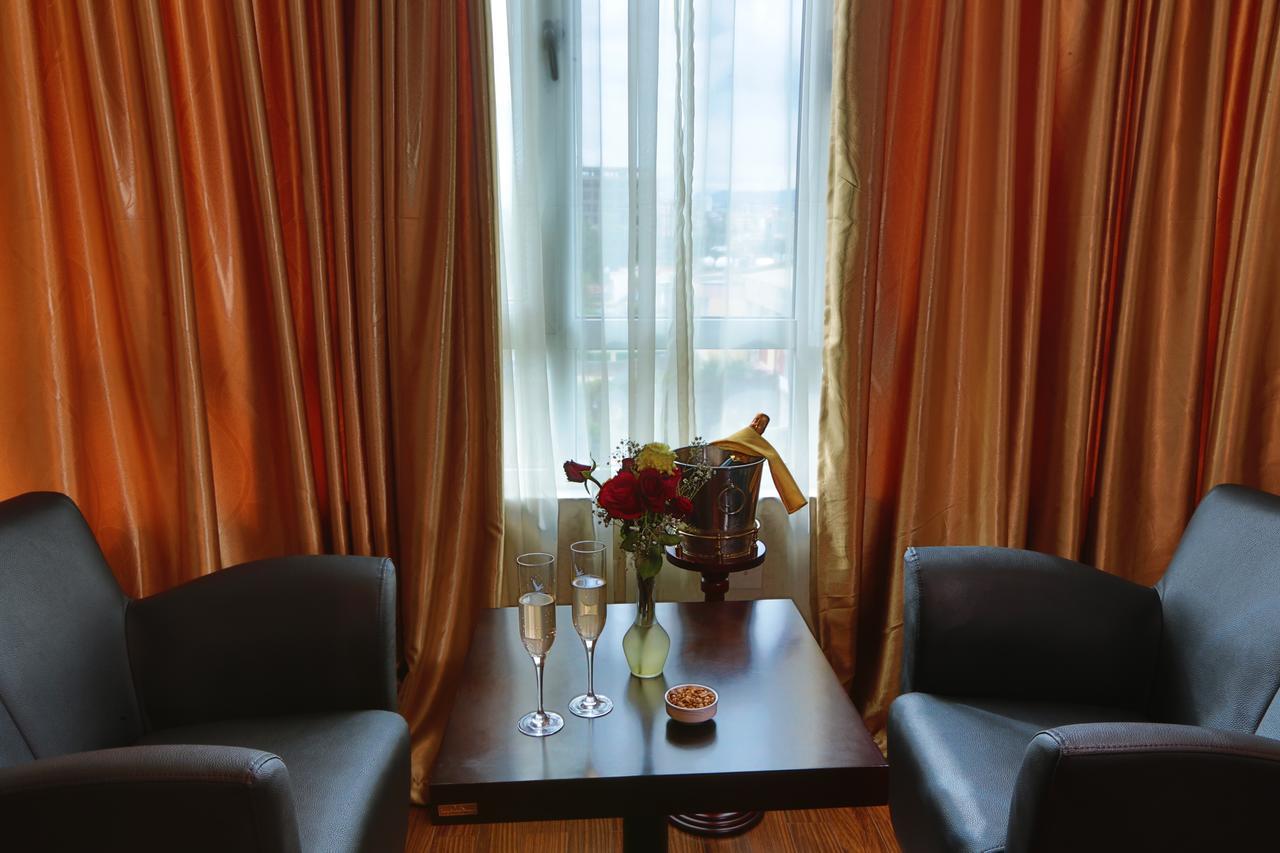 Abyssinia Renaissance Hotel แอดดิสอาบาบา ภายนอก รูปภาพ
